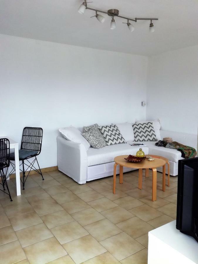 Nesaea Seafront House Villa Parasporos Exterior photo
